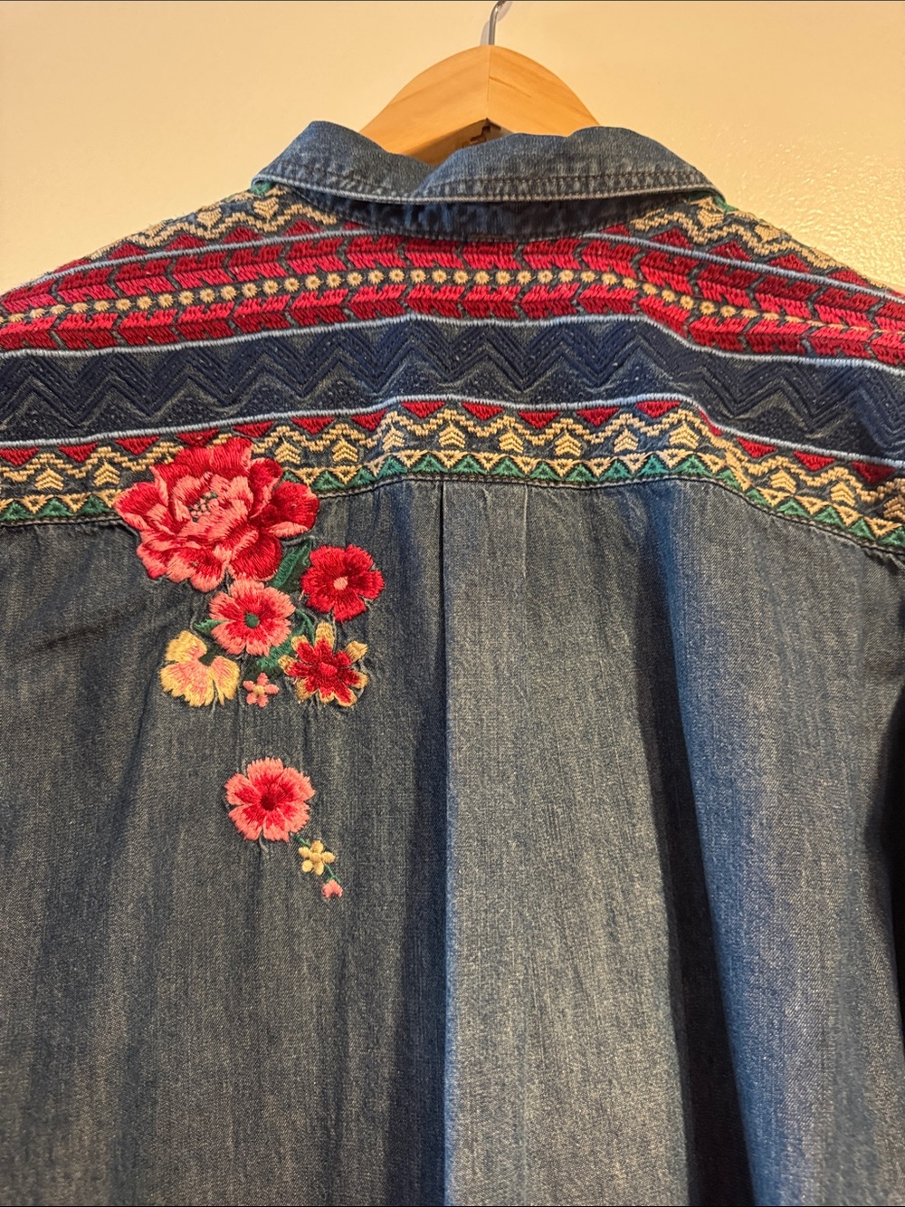 Stetson Denim Duster with Red Floral Embroidery and Multicolor Trim - Picture 3 of 8